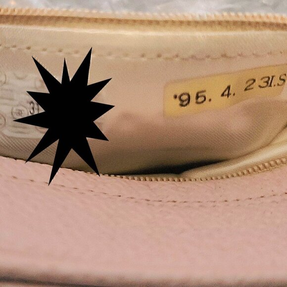 CHANEL PINK CAVIAR DIAMOND 'CC' VINTAGE CAMERA BAG MINI - Picture 15 of 16